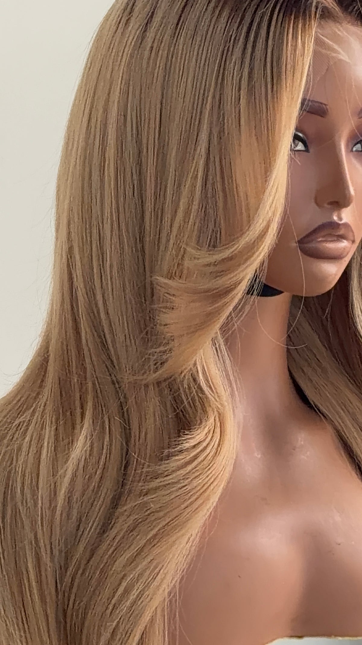 glueless layered Blonde with dark roots and 5x5 hd lace