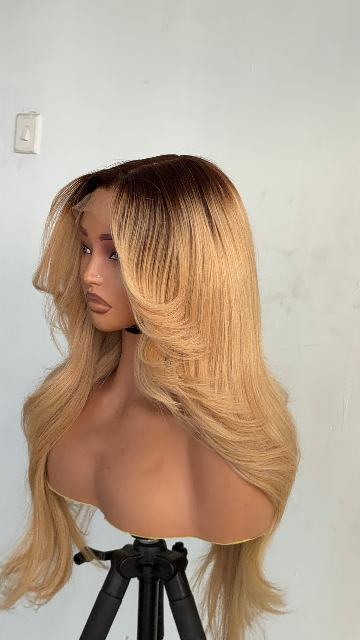 glueless layered Blonde with dark roots and 5x5 hd lace