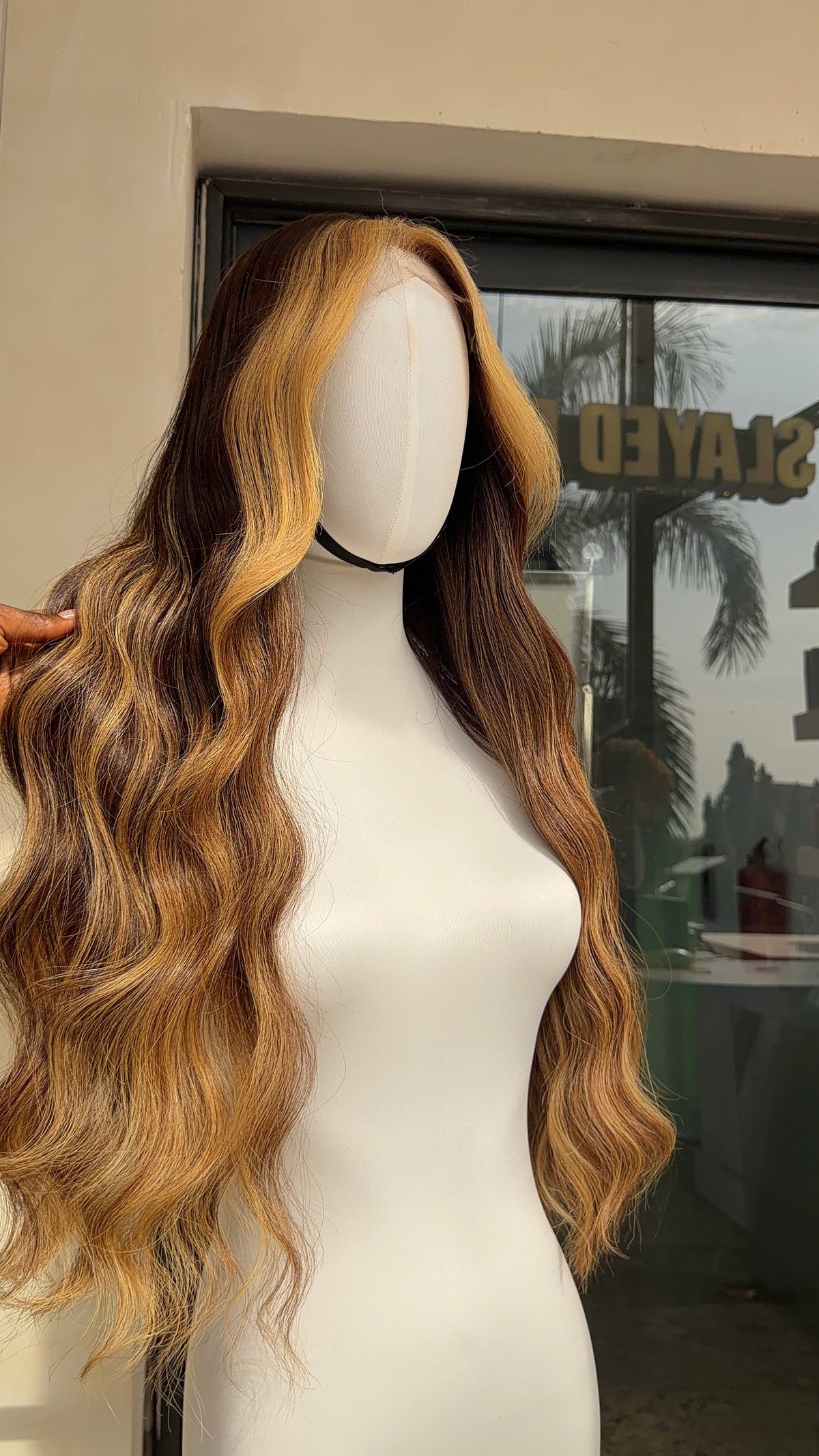 0Blonde x brown highlights