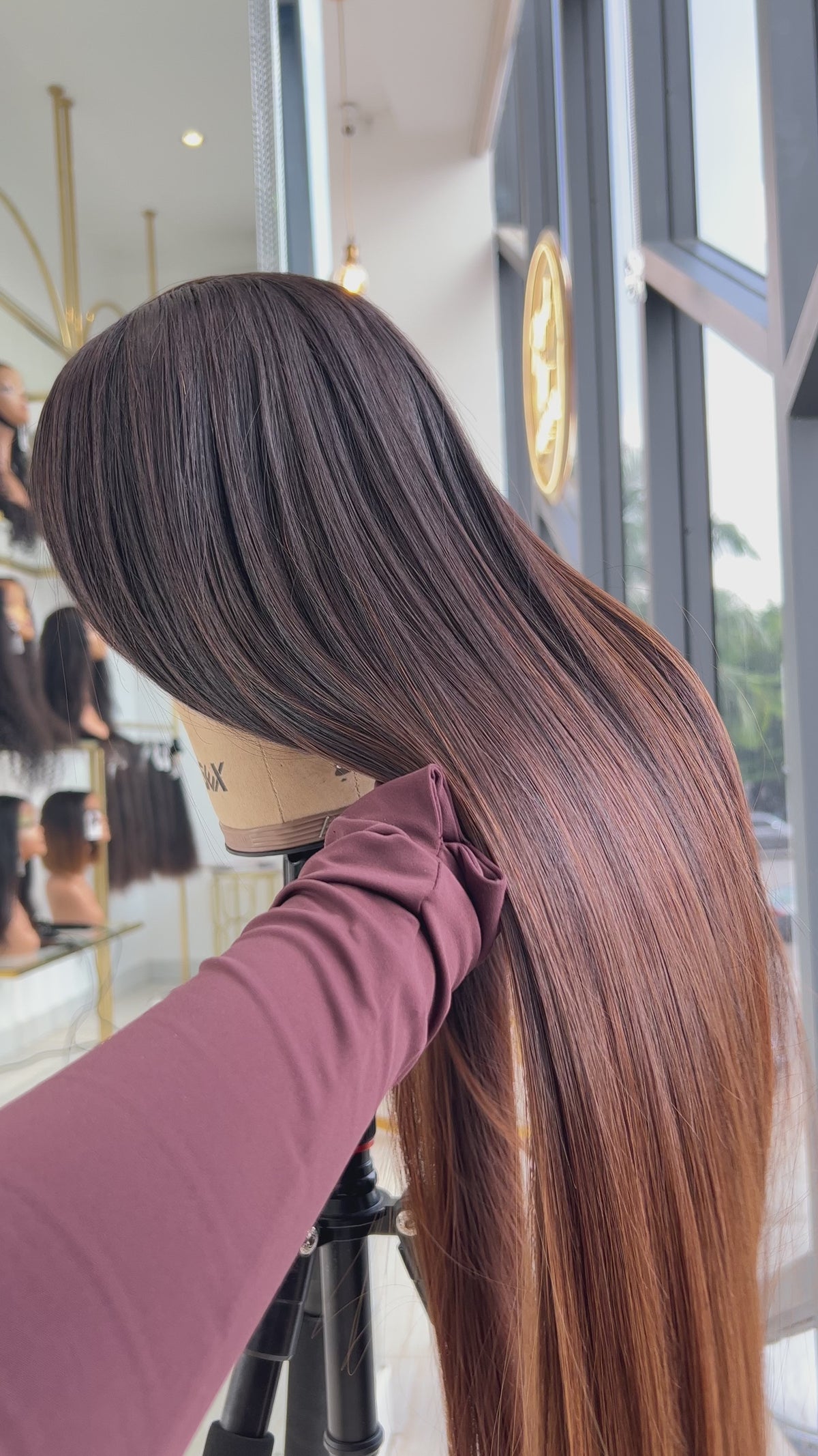 Brown tips straight wig